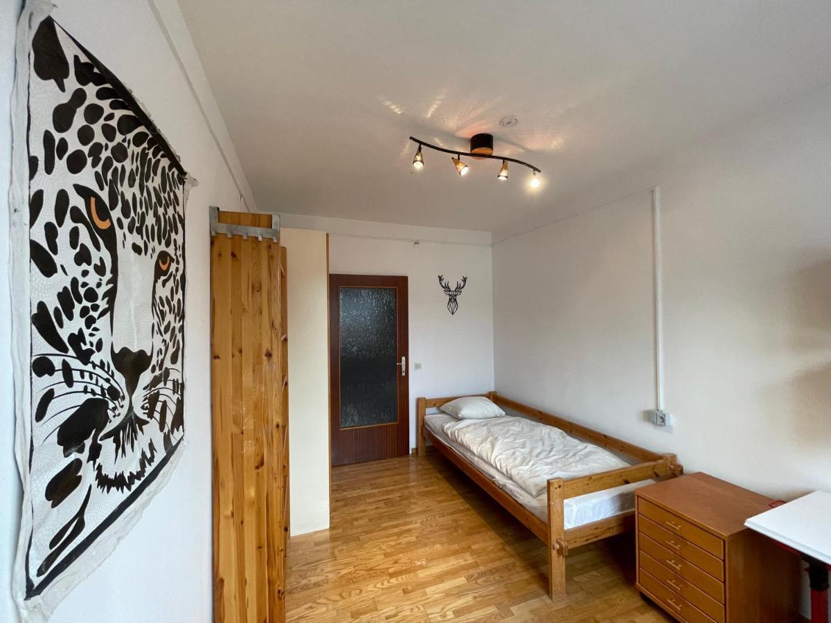 Spacious 3Bd Top Floor Flat Close To Lake 克拉根福 外观 照片