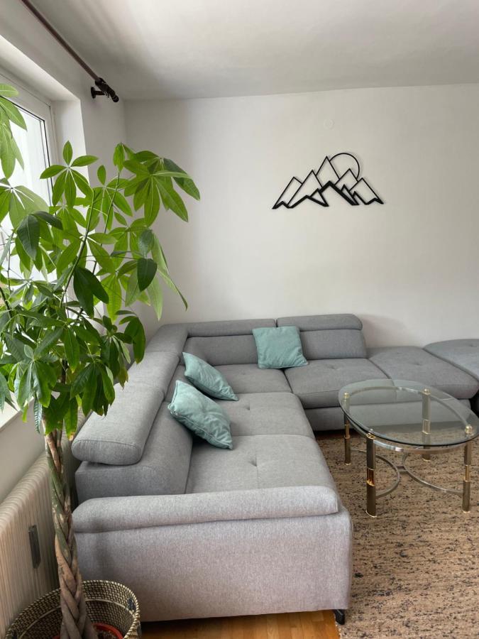 Spacious 3Bd Top Floor Flat Close To Lake 克拉根福 外观 照片